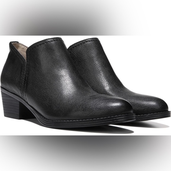 Naturalizer Zarie Bootie in Black leather - Picture 1 of 13